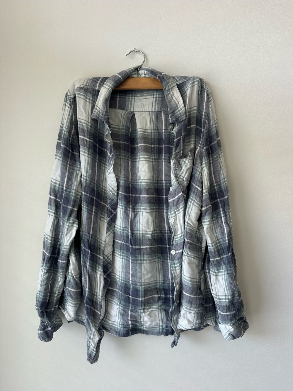 beachlunchlounge Gray and White Plaid Flannel